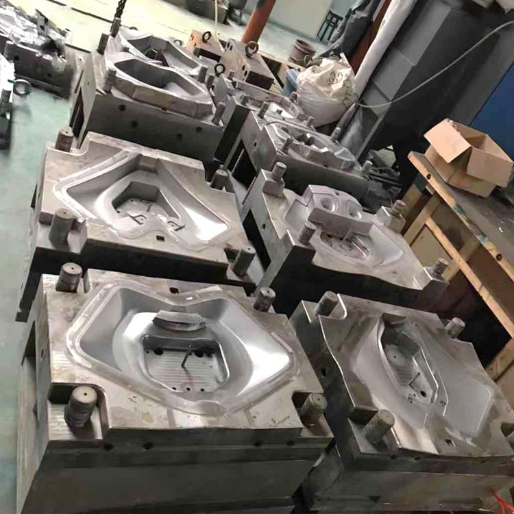 擋泥板模具及產(chǎn)品