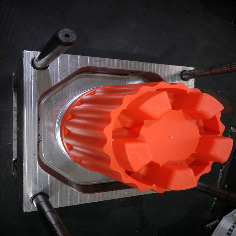 個(gè)性水杯模具及產(chǎn)品